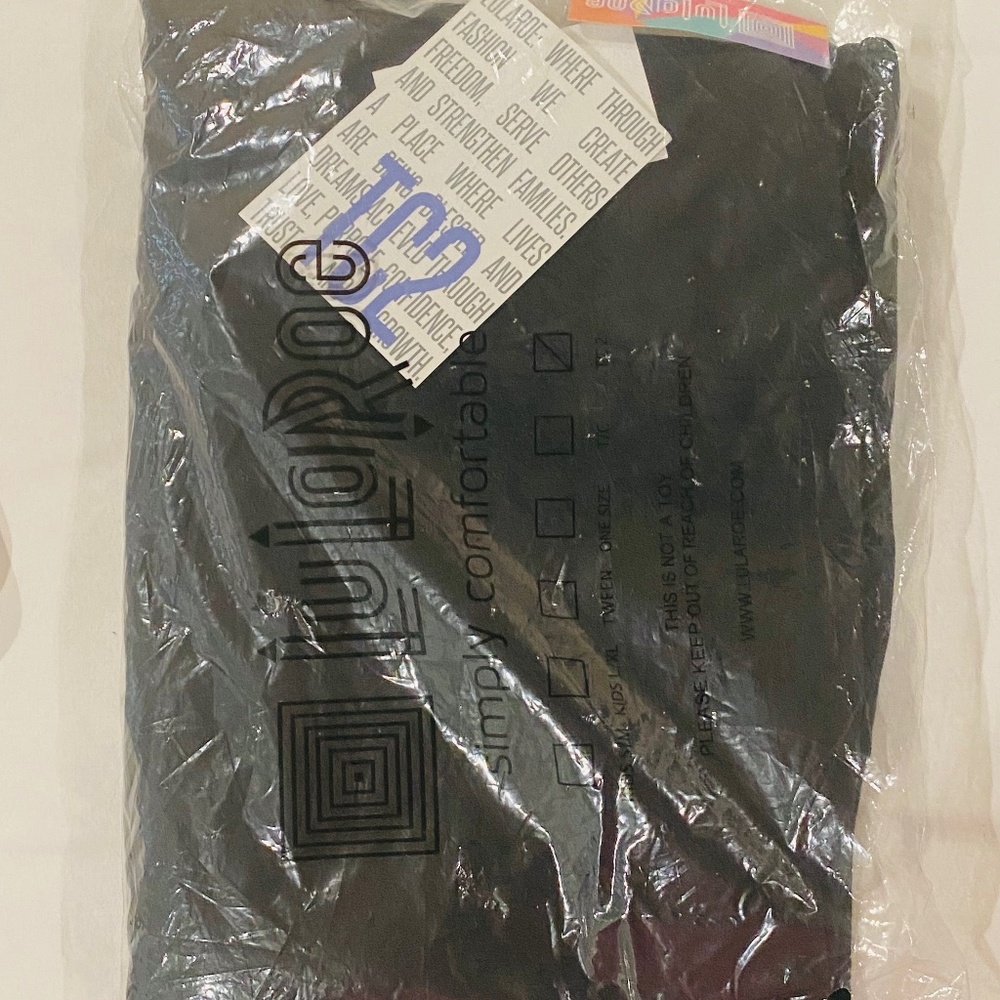 Lularoe Black Legging TC2 from 2017